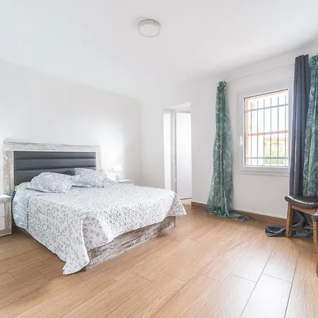 度假居 Newly Renovated Large With Garden *