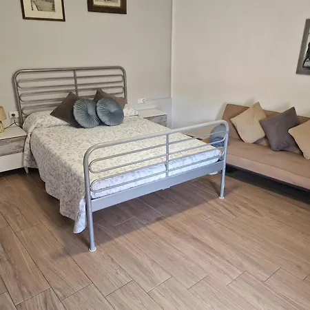 Newly Renovated Large With Garden *
