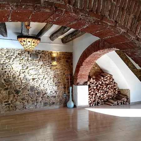 Newly Renovated Large With Garden Feriehus *