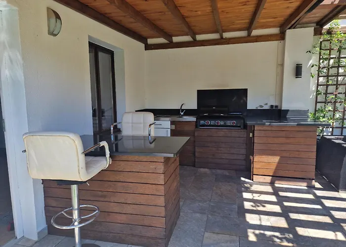 Hébergement de vacances Newly Renovated Large With Garden Castello  D'Empuries